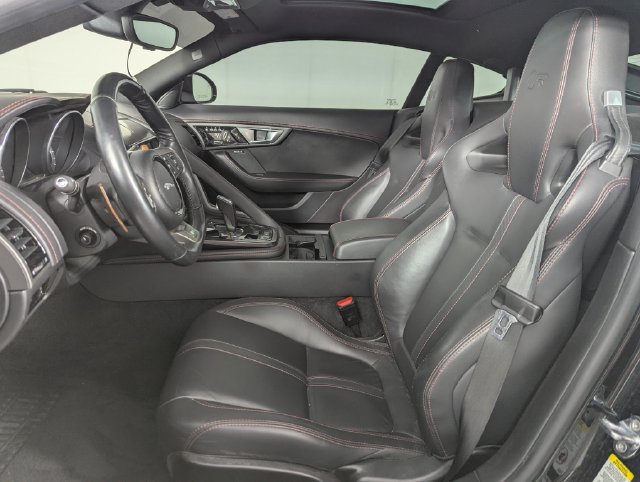Used 2015 Jaguar F-TYPE R RWD image 10