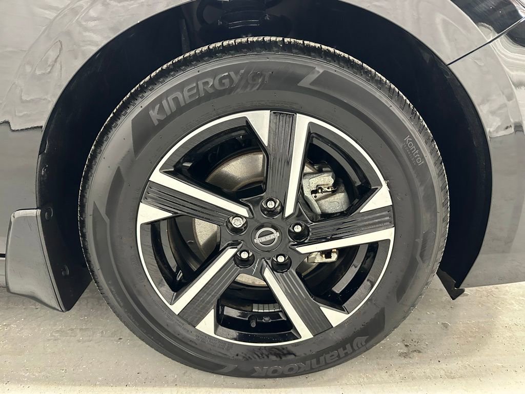 Used 2025 Nissan Sentra SV image 61