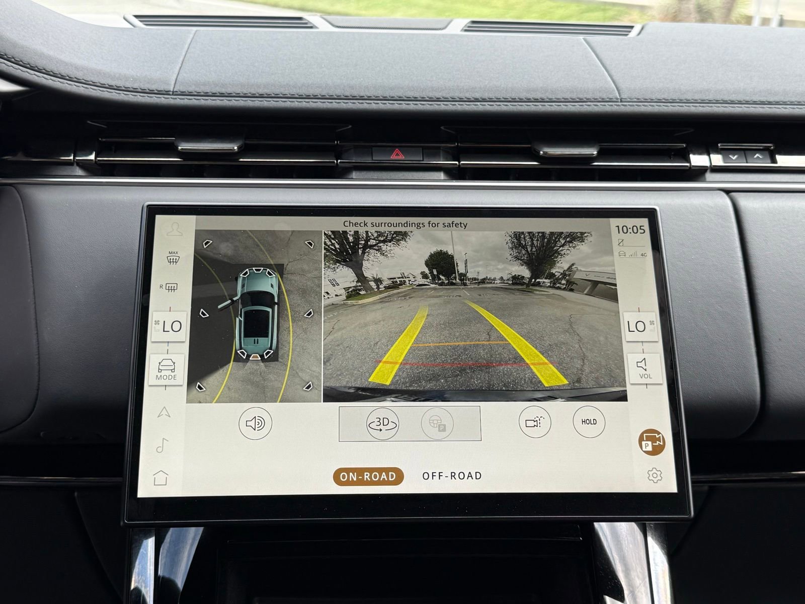 Used 2024 Land Rover Range Rover Sport SE AWD/4WD image 30