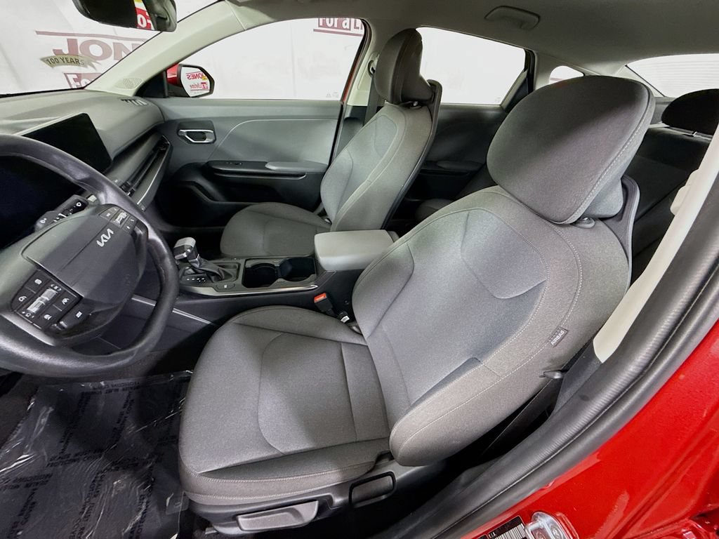 Certified 2025 Kia K4 FWD image 24