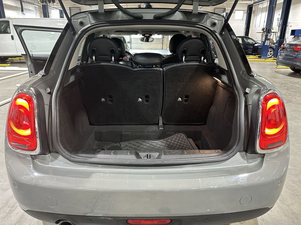 Used 2019 MINI Cooper 4-Door Hardtop image 20
