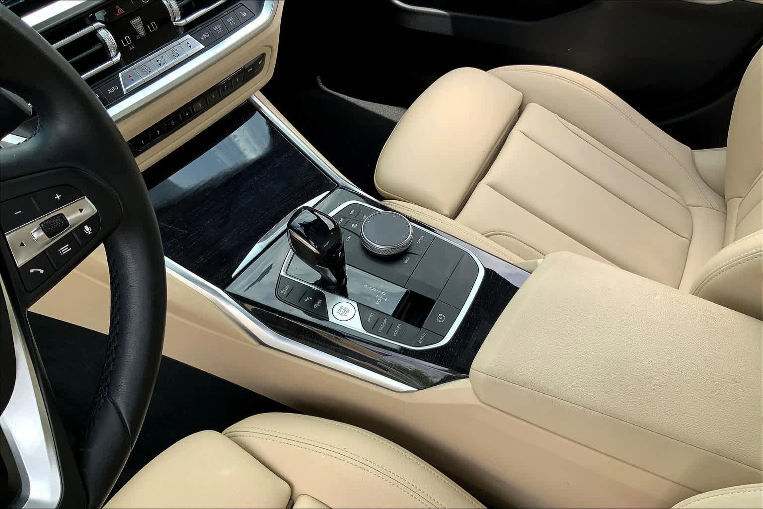 Used 2021 BMW 330i Sedan w/ Convenience Package RWD image 17