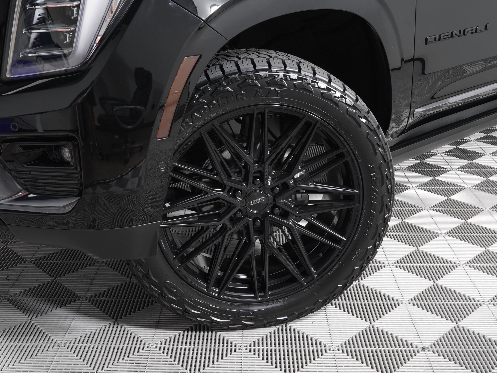 Used 2025 GMC Yukon XL Denali Ultimate image 37