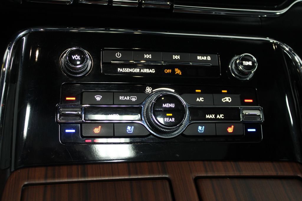 Used 2024 Lincoln Navigator Reserve image 51