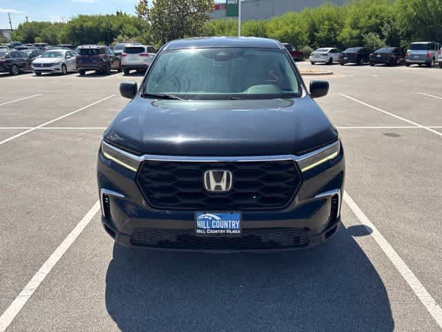 Used 2023 Honda Pilot LX image 8