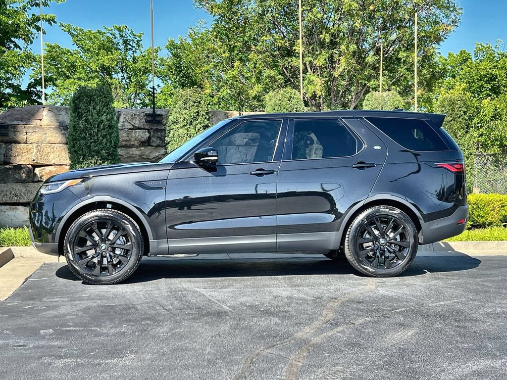 New 2026 Land Rover Discovery S AWD/4WD image 2