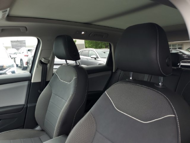 Certified 2023 Volkswagen Taos SE FWD image 22