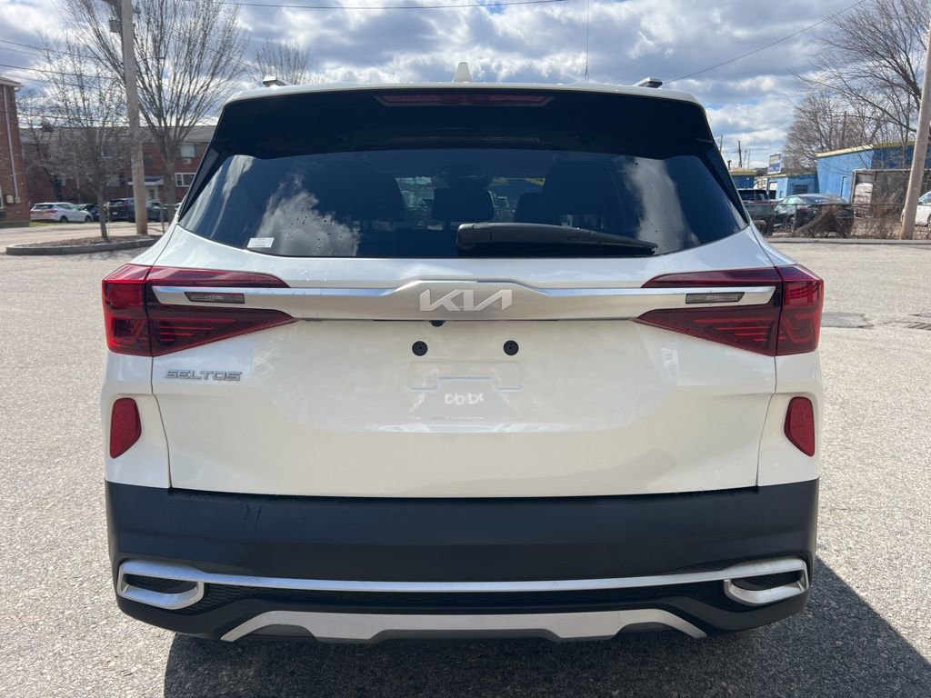 Certified 2023 Kia Seltos S image 4