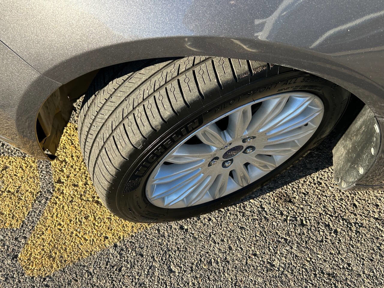 Used 2013 Ford Fusion SE image 9