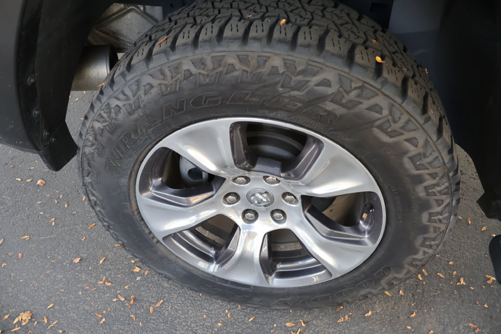 Used 2019 RAM 1500 Laramie AWD/4WD image 67