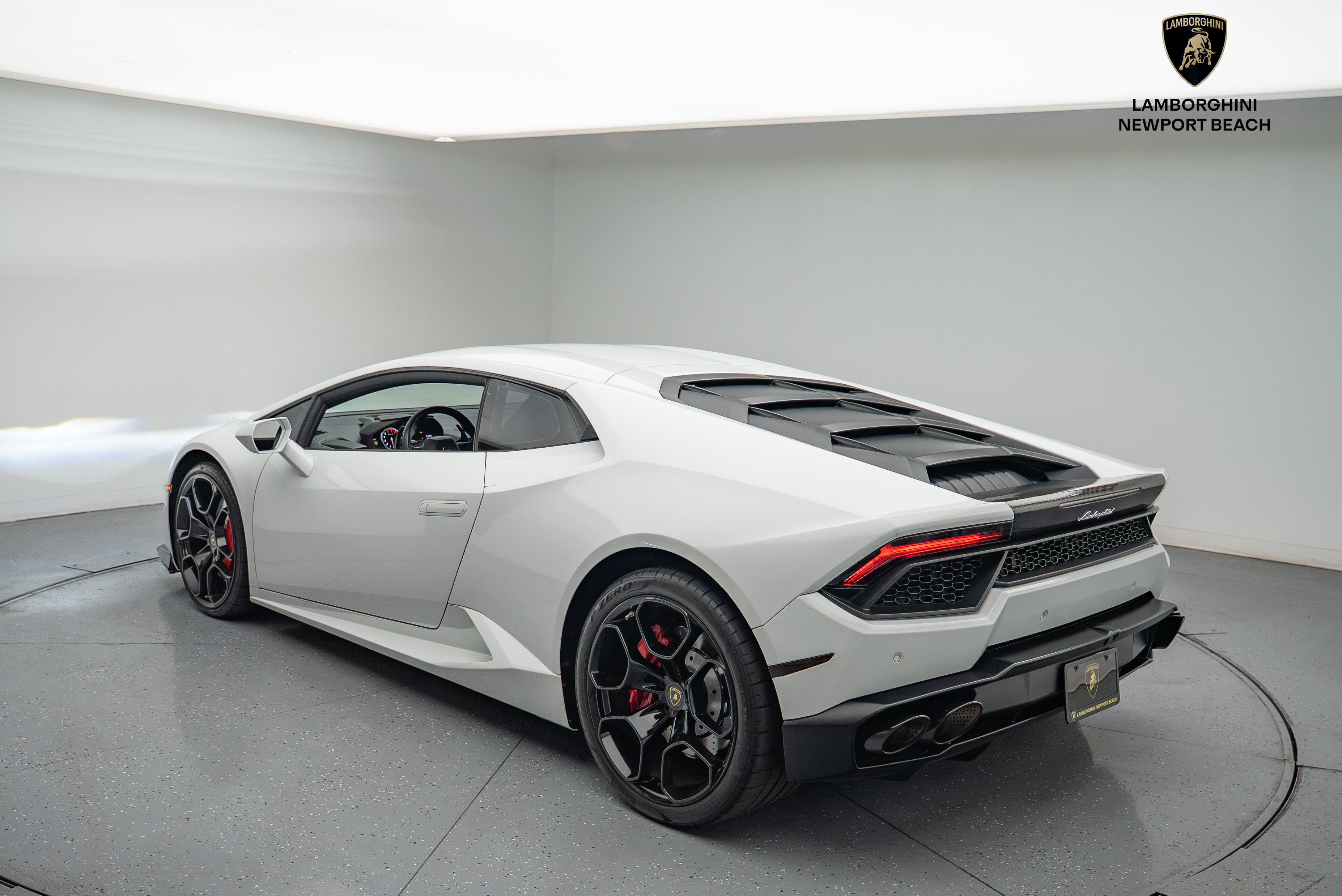 Used 2017 Lamborghini Huracan LP 580-2 image 13