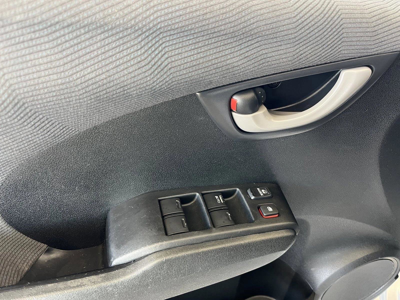 Used 2013 Honda Fit image 16