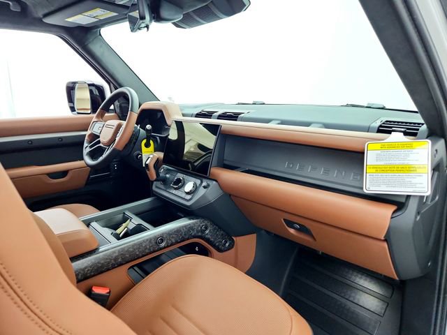 New 2026 Land Rover Defender 110 OCTA AWD/4WD image 13