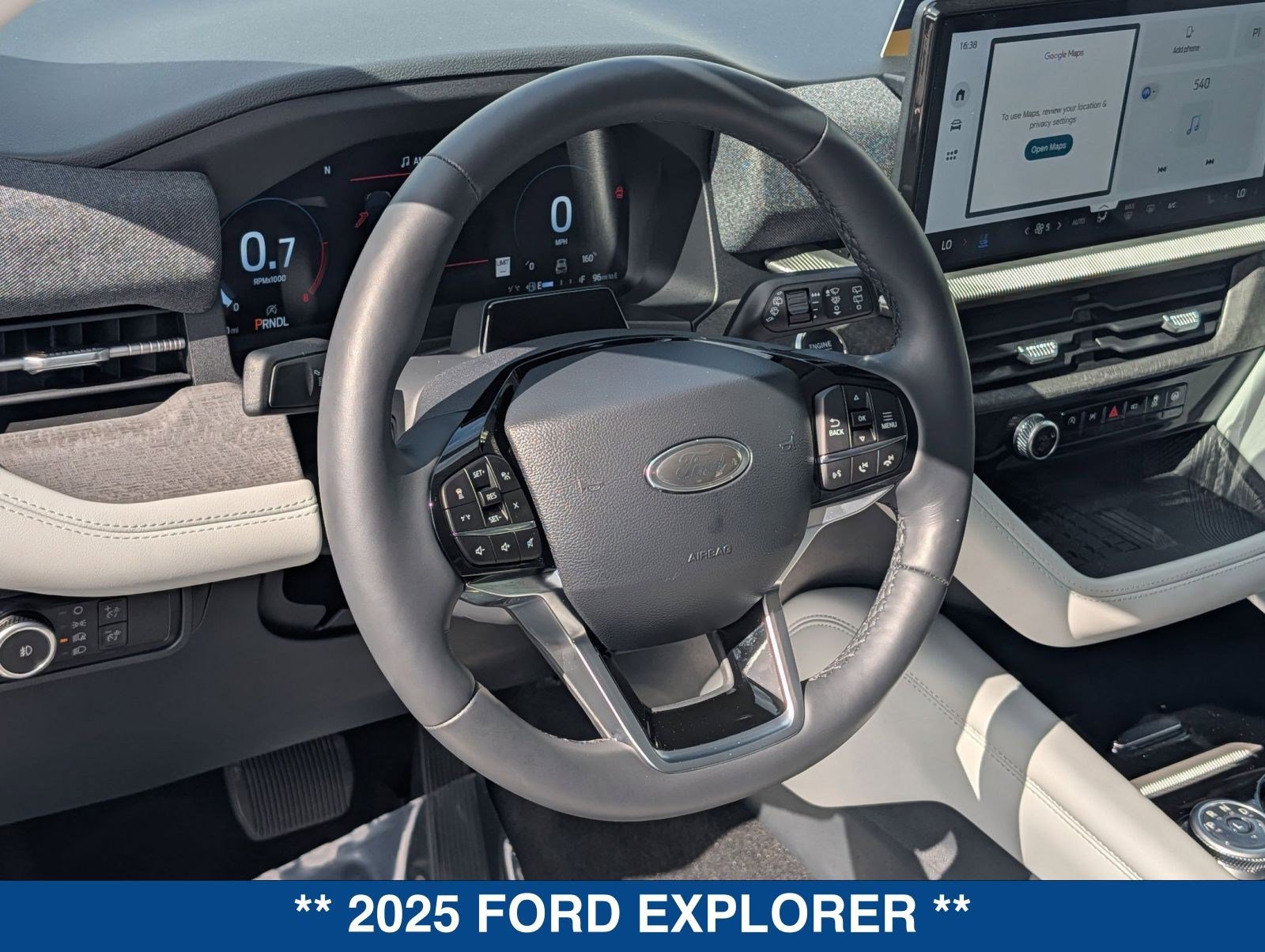 Used 2025 Ford Explorer Platinum w/ Ultimate Package AWD/4WD image 22