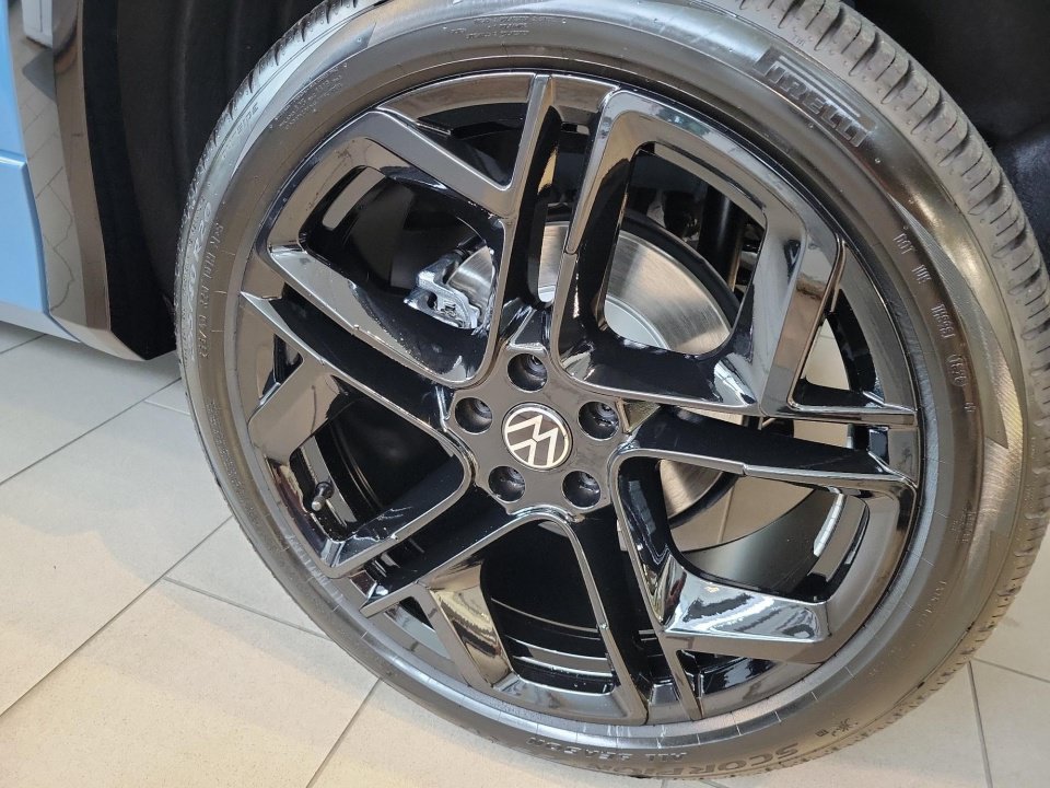New 2026 Volkswagen Tiguan SE R-Line AWD/4WD image 23