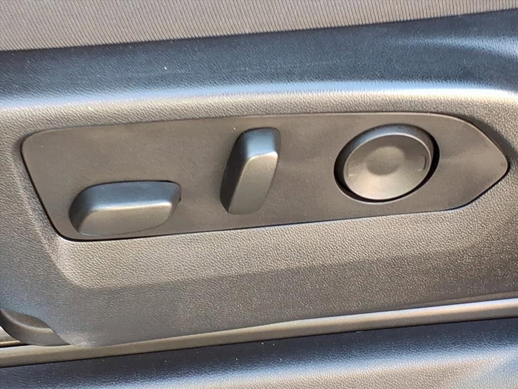 Certified 2025 Chevrolet Silverado 1500 LT image 12