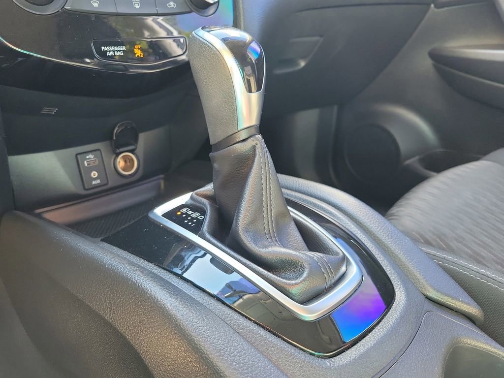 Used 2017 Nissan Rogue S image 35