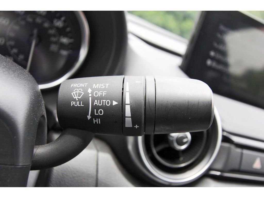Used 2025 MAZDA MX-5 Miata RF Grand Touring RWD image 16