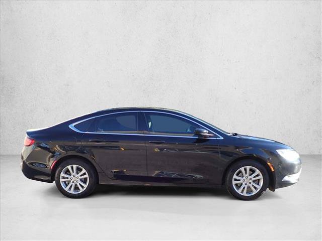 Used 2016 Chrysler 200 Limited FWD image 5