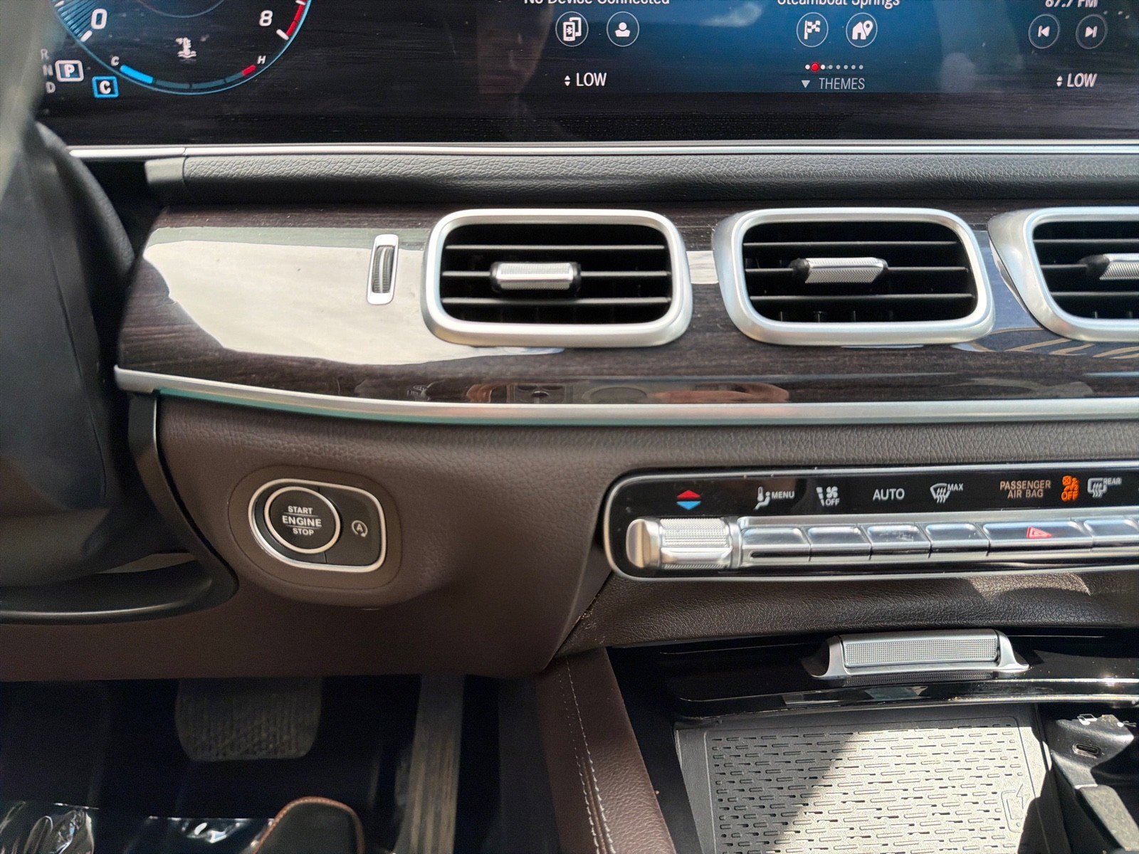 Used 2021 Mercedes-Benz GLE 350 4MATIC image 23