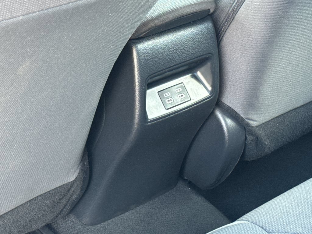 Used 2024 Toyota Corolla LE FWD image 38