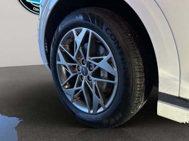 Used 2025 Genesis GV70 2.5T image 22