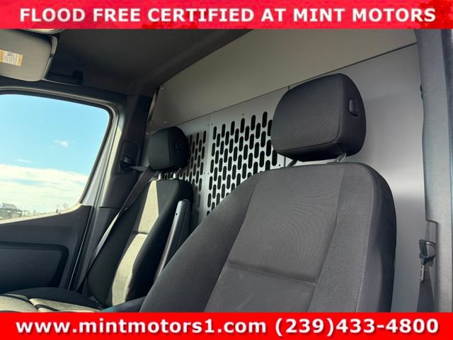 Used 2019 Freightliner Sprinter 2500 RWD image 33