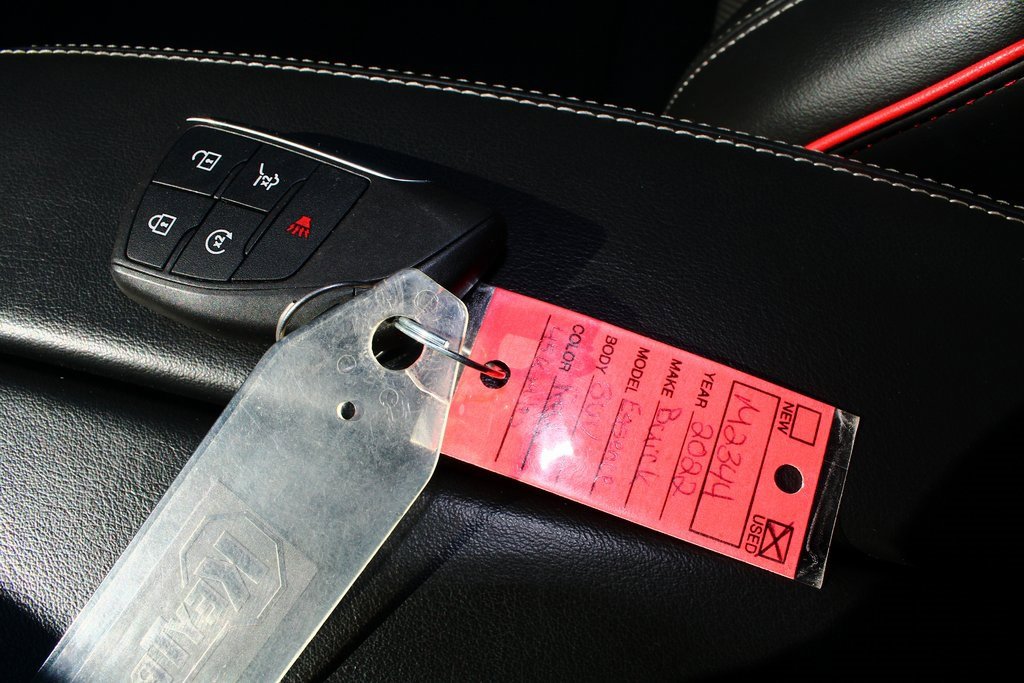 Used 2022 Buick Envision Essence w/ Technology Package I image 22