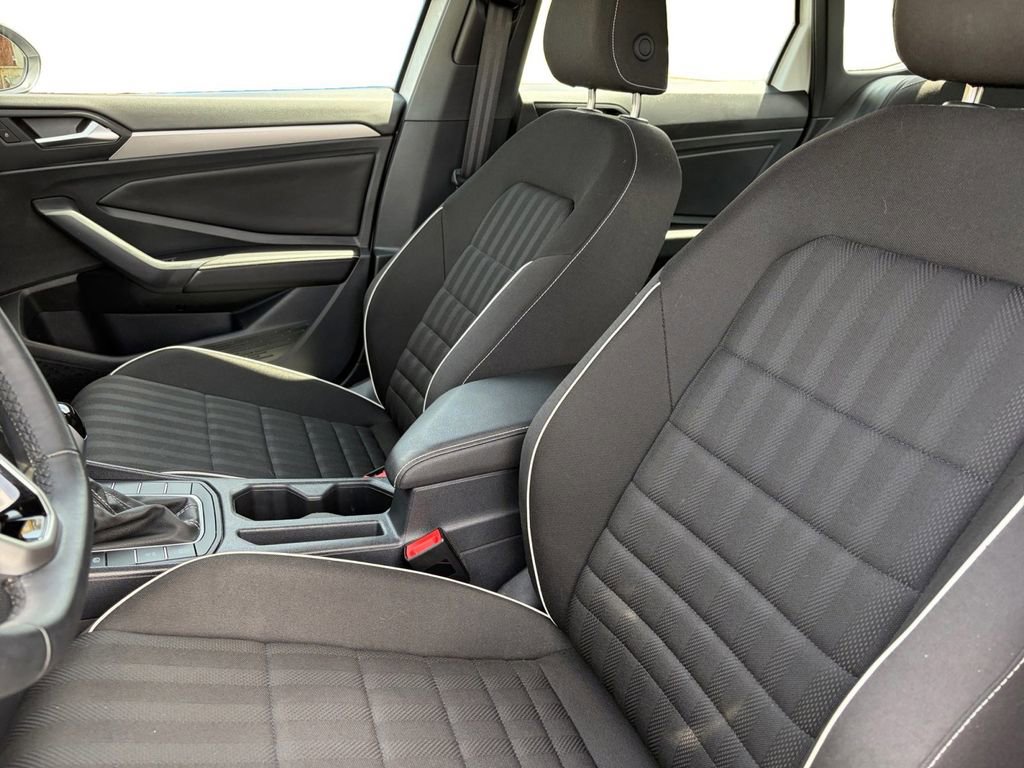 Certified 2024 Volkswagen Jetta Sport FWD image 13