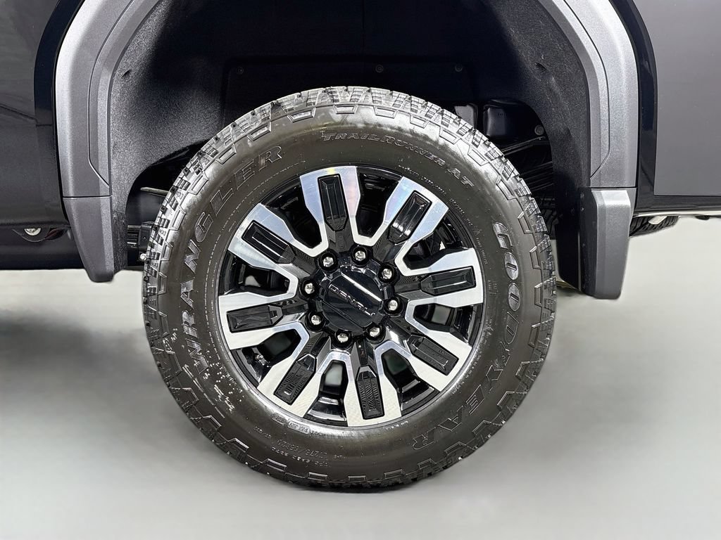 New 2026 GMC Sierra 3500 Denali Ultimate AWD/4WD image 32