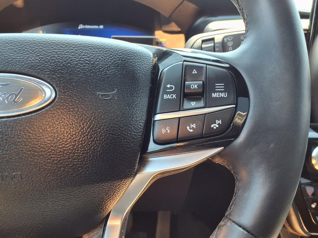 Used 2023 Ford Explorer Platinum RWD image 21