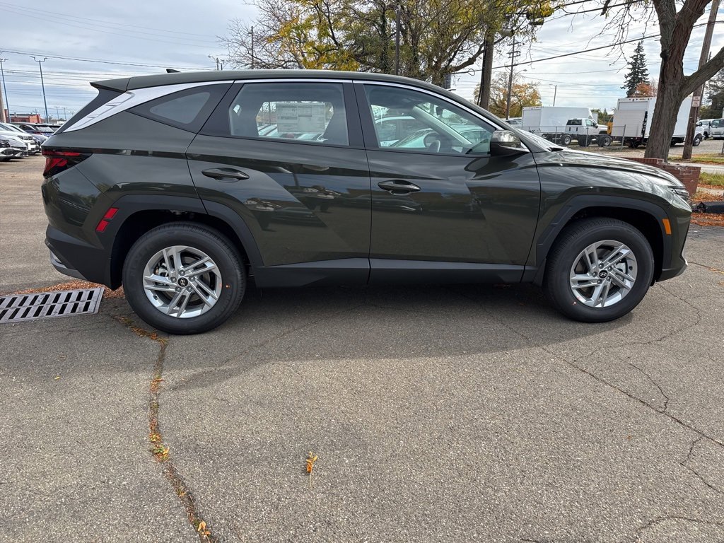 New 2026 Hyundai Tucson SE image 8