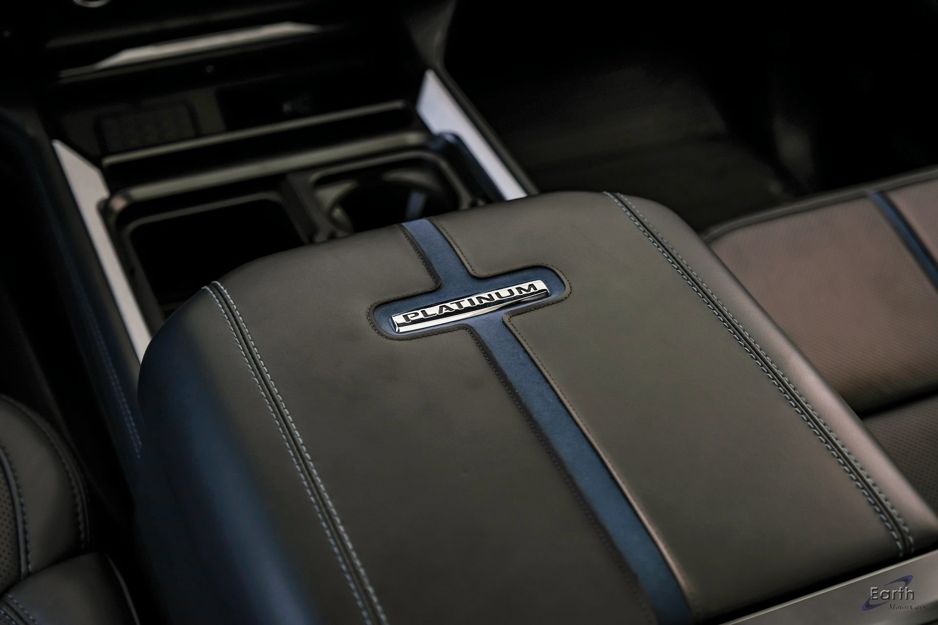 Used 2026 Ford F450 Platinum w/ FX4 Off-Road Package image 92