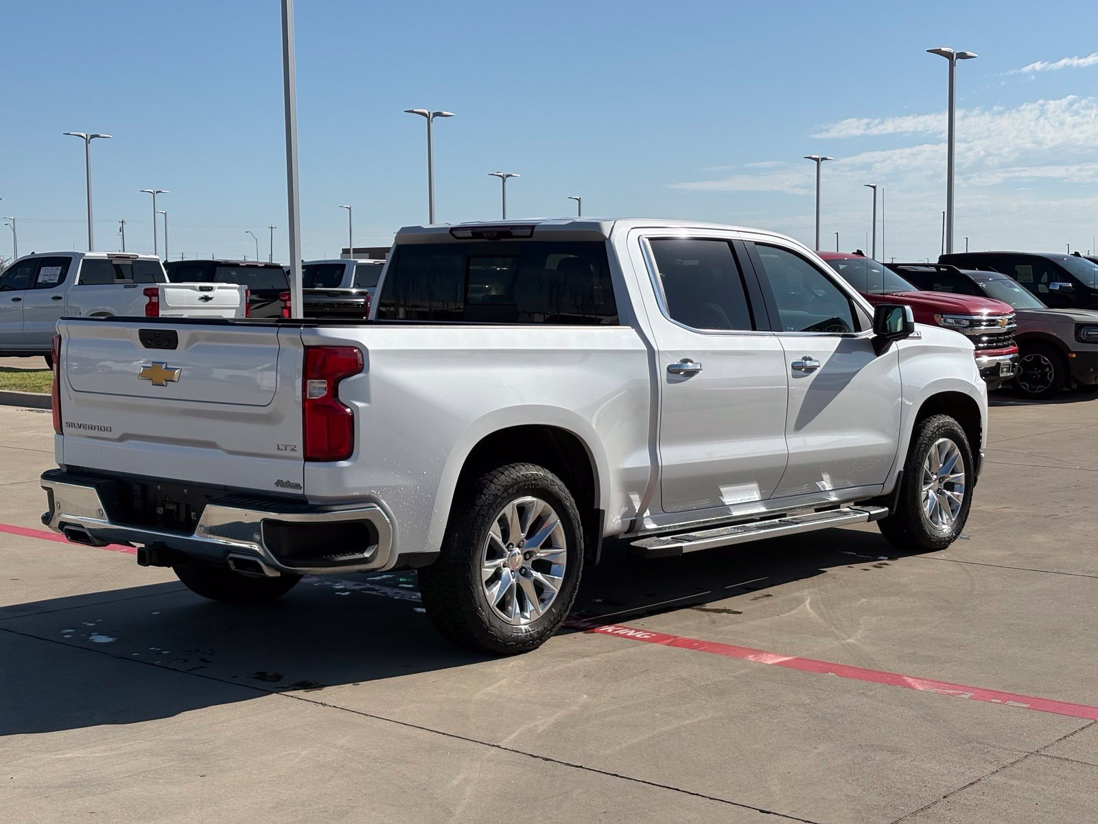Used 2021 Chevrolet Silverado 1500 LTZ w/ LTZ Premium Texas Edition AWD/4WD image 7