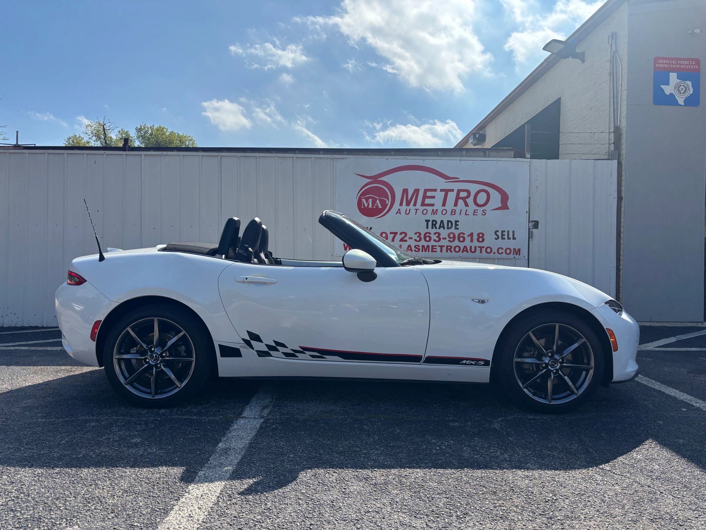 Used 2017 MAZDA MX-5 Miata Grand Touring image 6