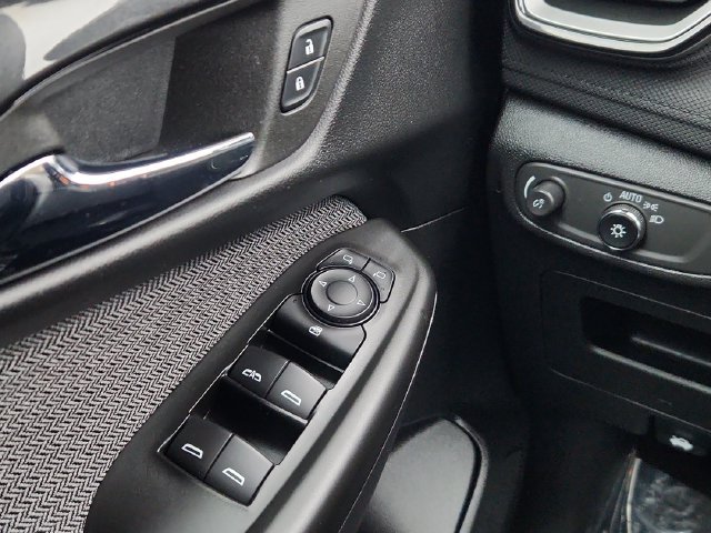 Used 2025 Chevrolet TrailBlazer LT AWD/4WD image 33