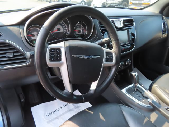 Used 2011 Chrysler 200 Limited FWD image 15