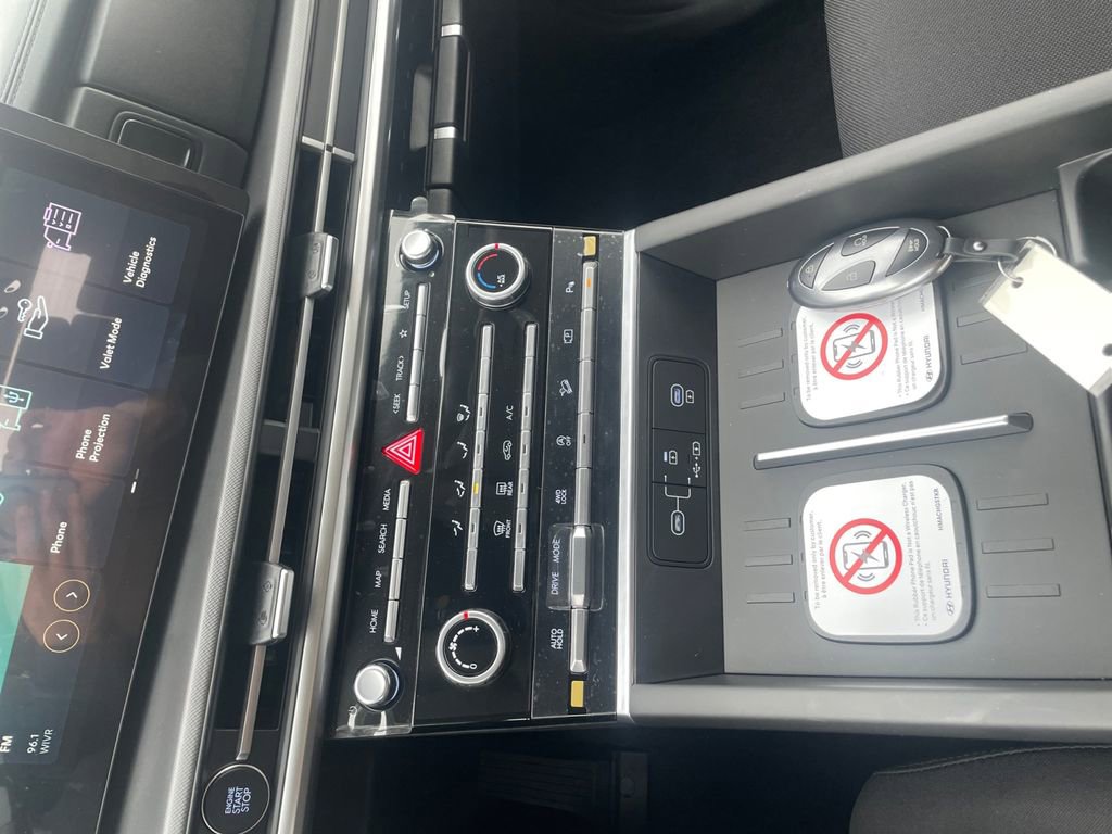 New 2026 Hyundai Santa Fe SE image 19