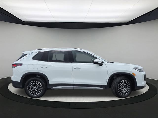 New 2025 Volkswagen Tiguan S image 8