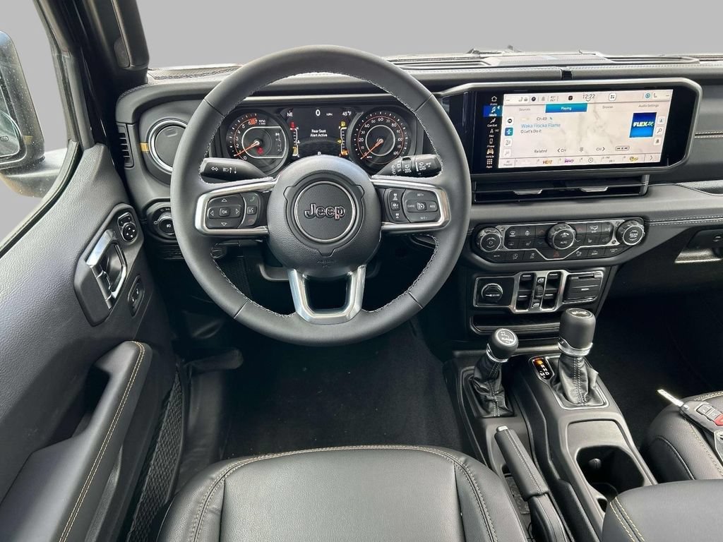 New 2026 Jeep Wrangler Unlimited Sahara AWD/4WD image 4
