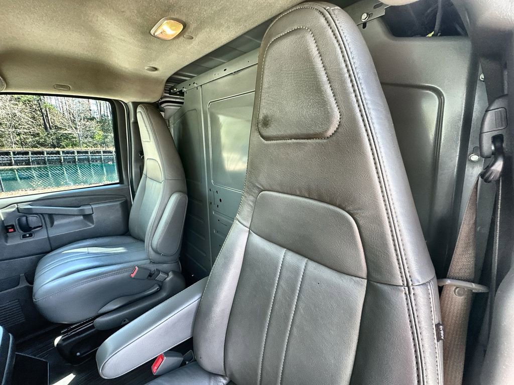 Certified 2023 GMC Savana 2500 w/ Driver Convenience Package image 23