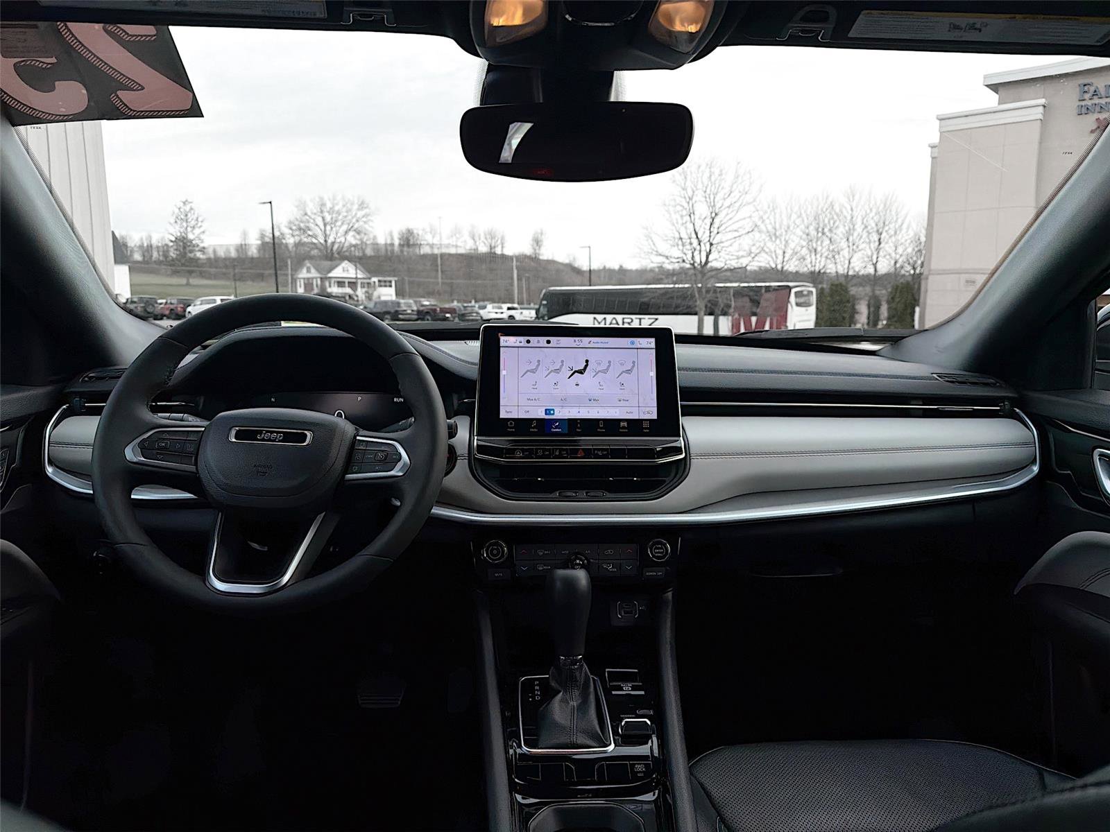 Used 2025 Jeep Compass Limited w/ Elite Group image 24