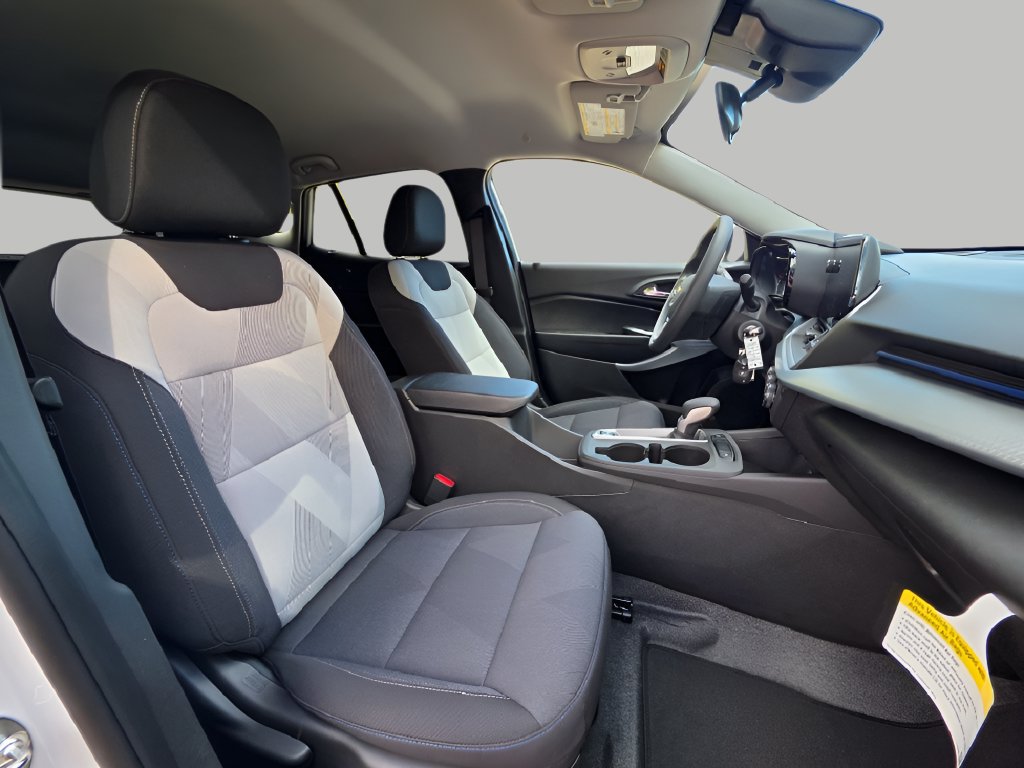 New 2026 Chevrolet Trax LS w/ LS Convenience Package FWD image 10