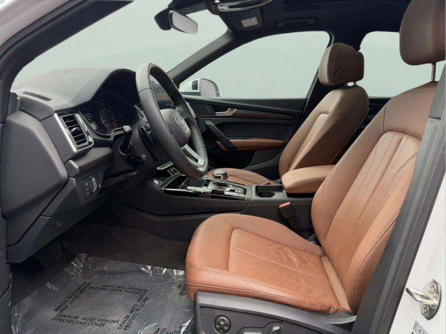 Certified 2023 Audi Q5 2.0T Premium w/ Convenience Package AWD/4WD image 21