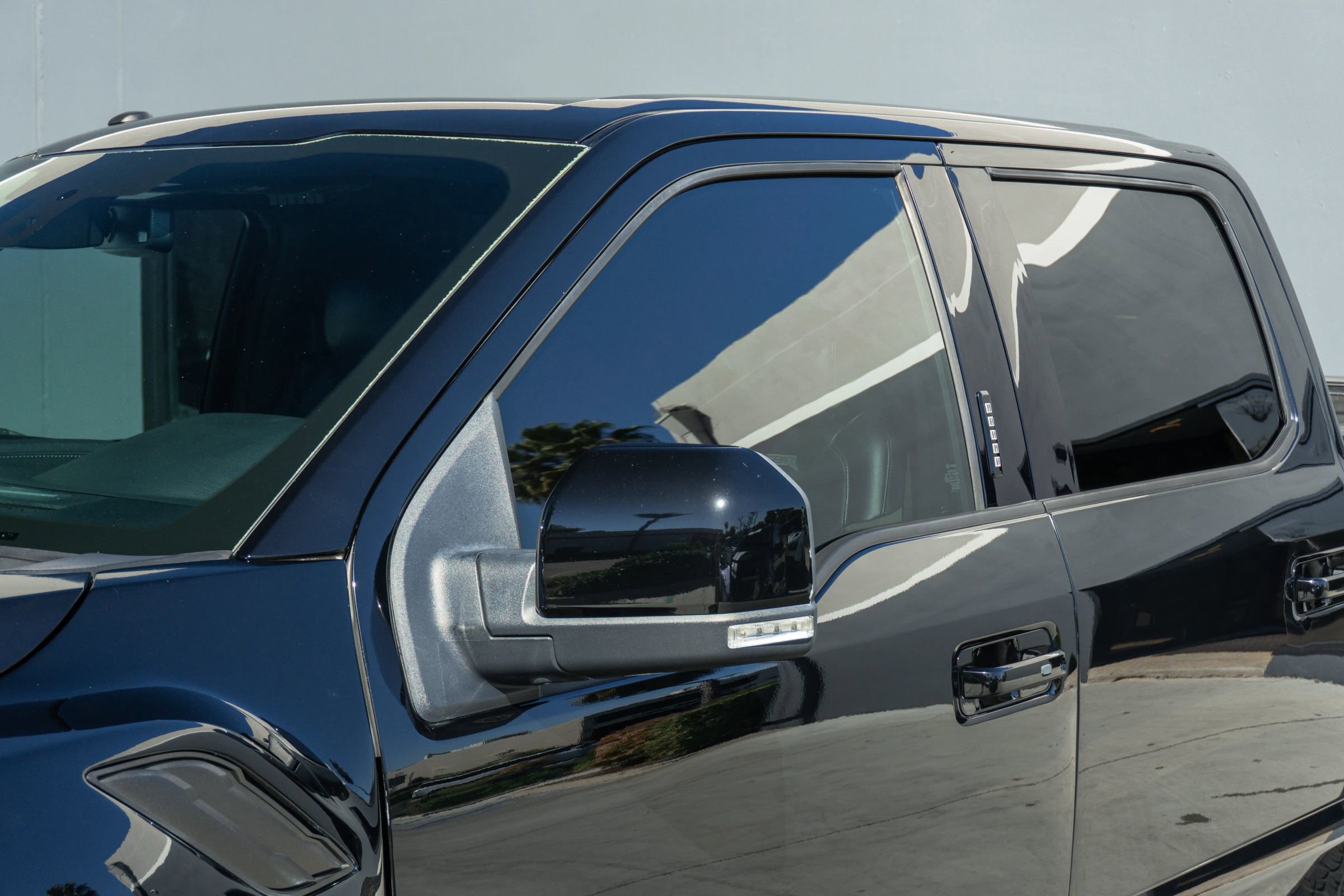 Used 2017 Ford F150 Raptor w/ Equipment Group 802A Luxury image 28