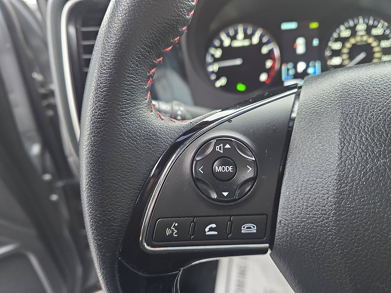 Used 2020 Mitsubishi Outlander LE image 17