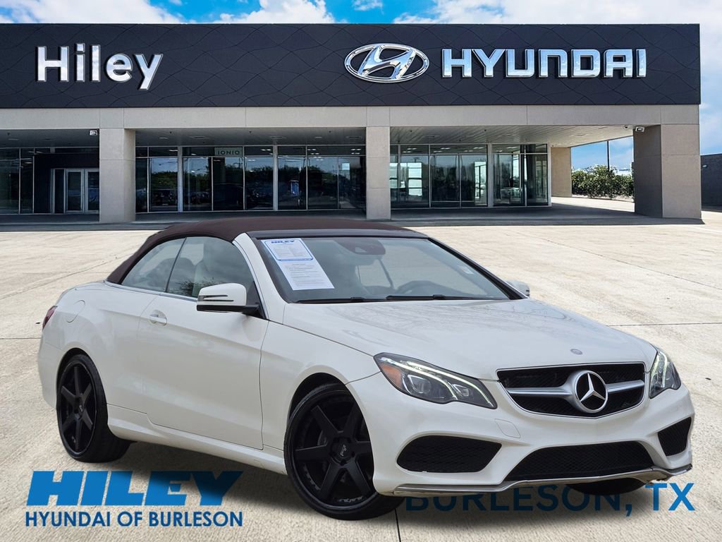 Used 2017 Mercedes-Benz E 400 E 400 w/ Premium 2 Package image 2