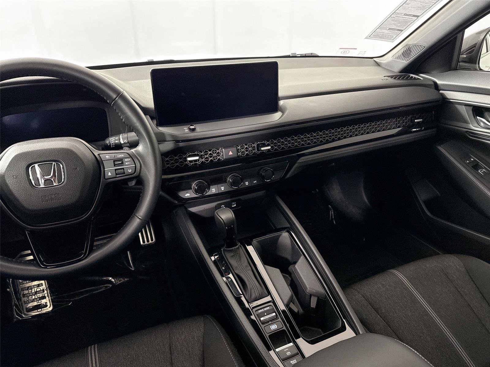 Used 2024 Honda Accord Sport image 31