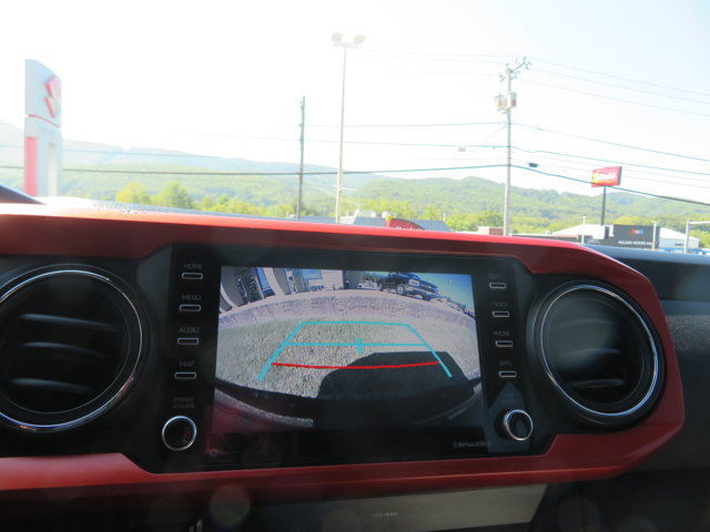 Used 2020 Toyota Tacoma TRD Sport image 26