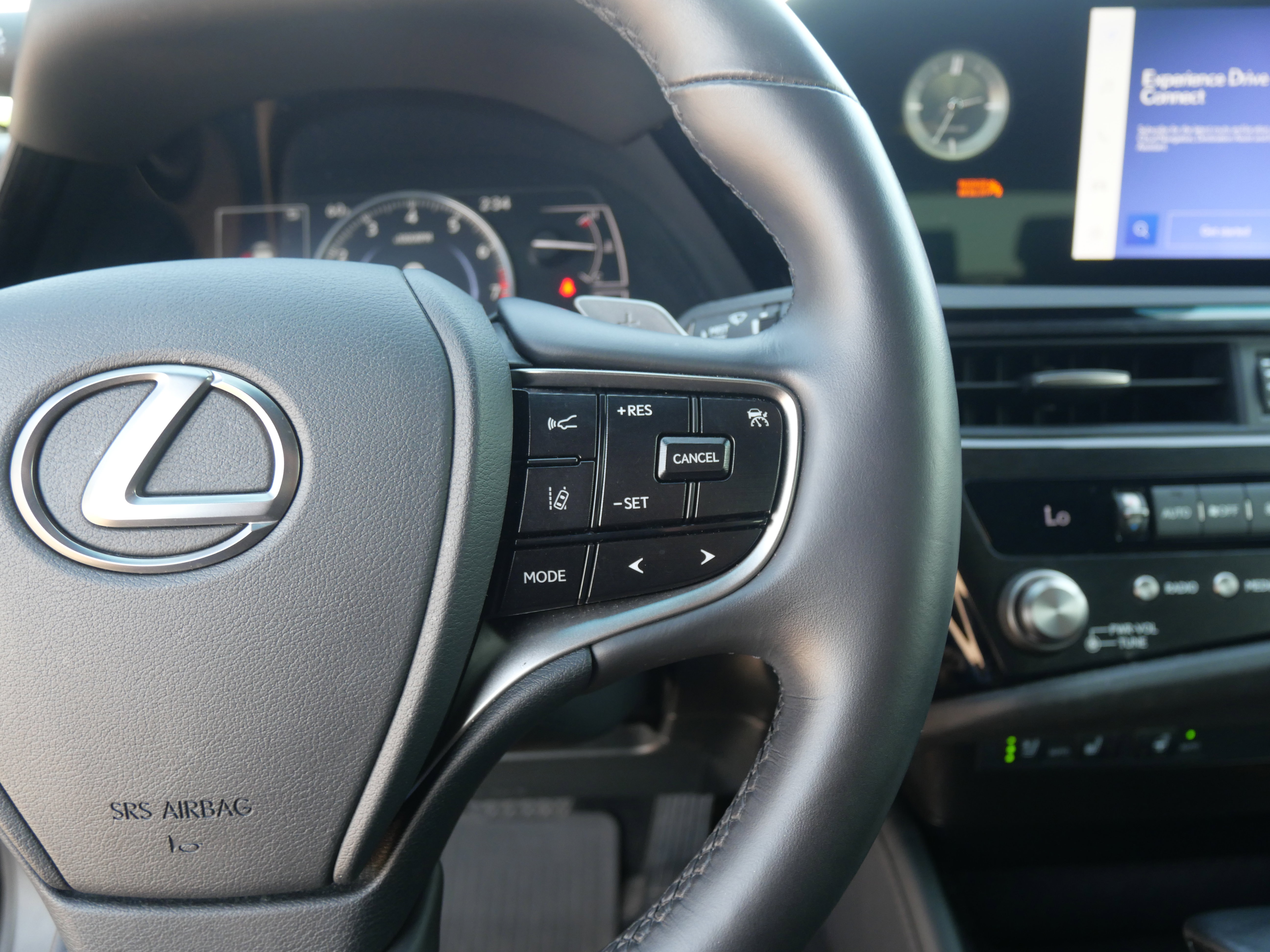 Used 2024 Lexus ES 350 w/ Premium Package image 12